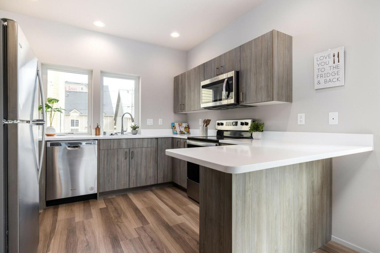 Brand New Fully Updated Condo 918 In แอนาคอร์เตส ภายนอก รูปภาพ